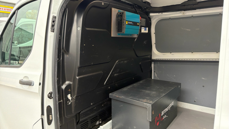 Ford Transit Custom 300 L1 Diesel Fwd 2.0 EcoBlue 130ps High Roof Leader Van